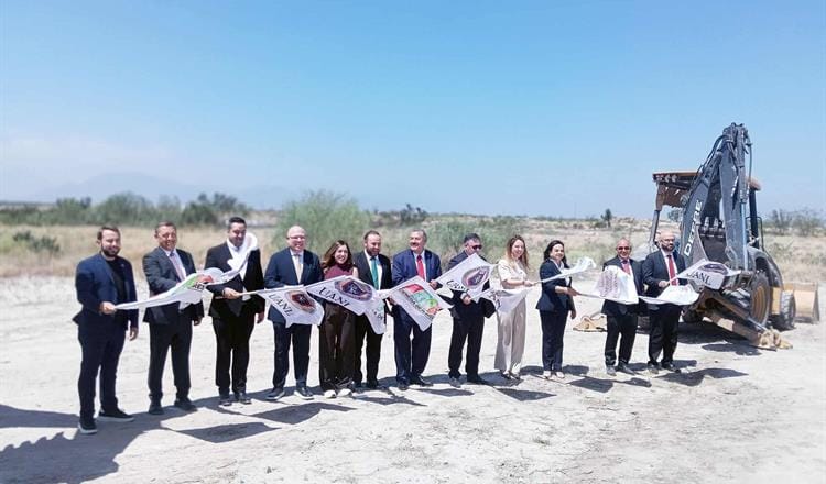 SANTOS GUZMÁN ENCABEZA INICIO DE OBRAS DE UNIDAD ACADÉMICA DE LA UANL EN CIÉNEGA