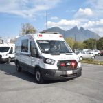 IMSS NUEVO LEÓN RECIBE CINCO NUEVAS AMBULANCIAS PARA FORTALECER TRASLADOS