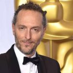 ¡EL ‘CHIVO’ LUBEZKI LLEVA SU SELLO CINEMATOGRÁFICO A TAYLOR SWIFT!
