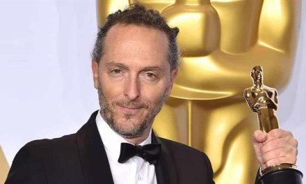 ¡EL ‘CHIVO’ LUBEZKI LLEVA SU SELLO CINEMATOGRÁFICO A TAYLOR SWIFT!