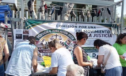 JUBILADOS DE LA SECCIÓN 50 RECLAMAN AUMENTO AL BONO Y PAGOS PENDIENTES