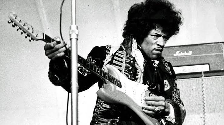 JIMI HENDRIX: 56 AÑOS DESPUÉS, SU GUITARRA SIGUE HABLANDO