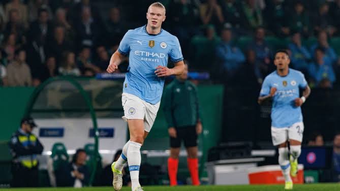 MANCHESTER CITY, CULPABLE EN 114 DE 115 CARGOS FINANCIEROS