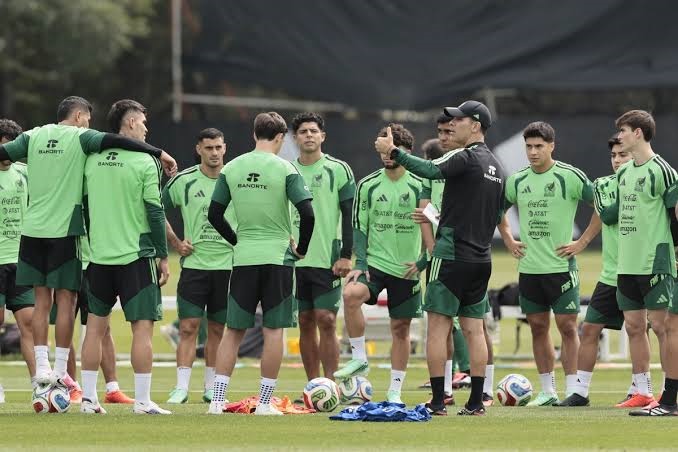 RAFAEL MÁRQUEZ DEBUTA CON EL TRI ANTE COLOMBIA EN SU PRIMER EXAMEN