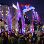 ESTUDIANTES HACEN HISTORIA EN SERBIA: DERROTAN AL PARTIDO DE VUČIĆ TRAS DOS AÑOS DE PROTESTAS
