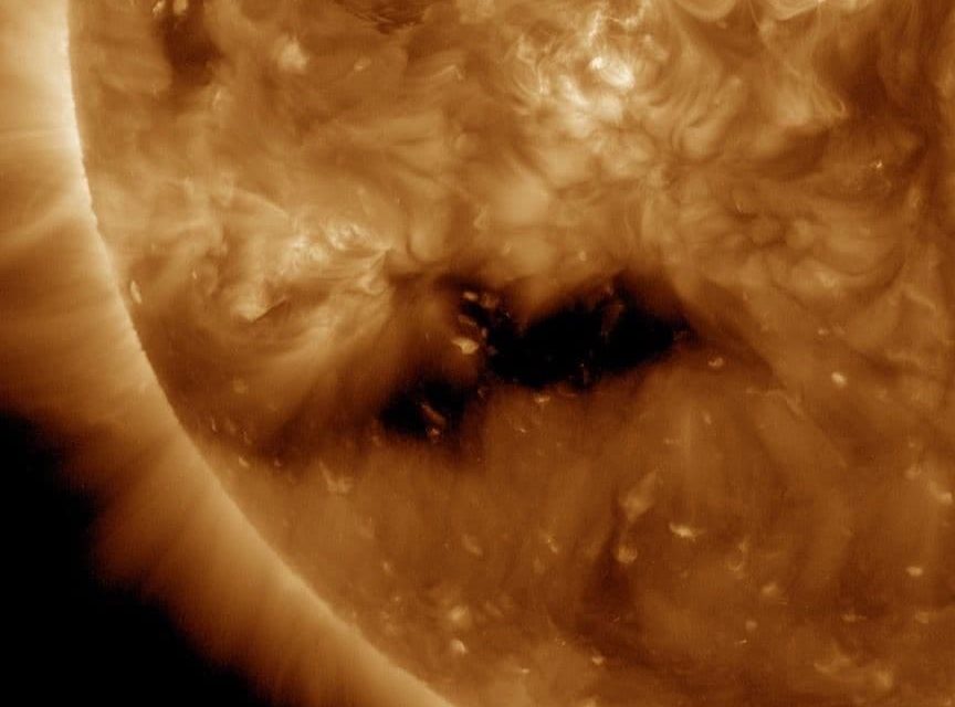 TORMENTA GEOMAGNÉTICA PODRÍA AFECTAR COMUNICACIONES ESTE 9 DE OCTUBRE