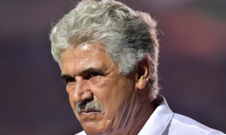 TUCA FERRETTI CUESTIONA EL INICIO DE RAFAEL MÁRQUEZ CON EL TRI