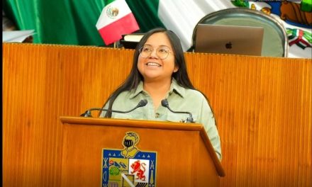MARISOL GONZÁLEZ ELIAS PRESENTA A LOS 42 JÓVENES DEL 18° PARLAMENTO DE LA JUVENTUD