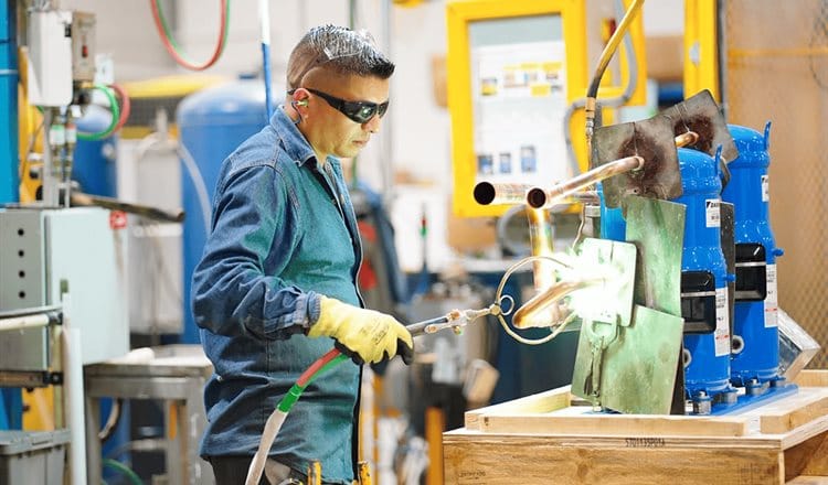 NUEVO LEÓN SUPERA DOS MILLONES DE EMPLEOS FORMALES CON REGISTRO EN EL IMSS