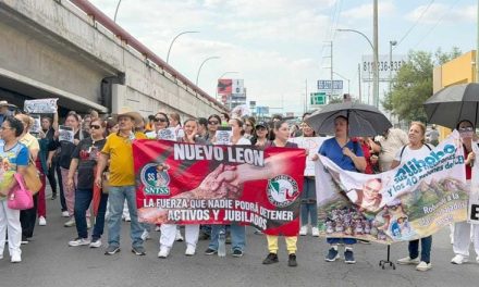 TRABAJADORES DEL IMSS ANUNCIAN MÁS PROTESTAS Y BLOQUEOS EN NUEVO LEÓN