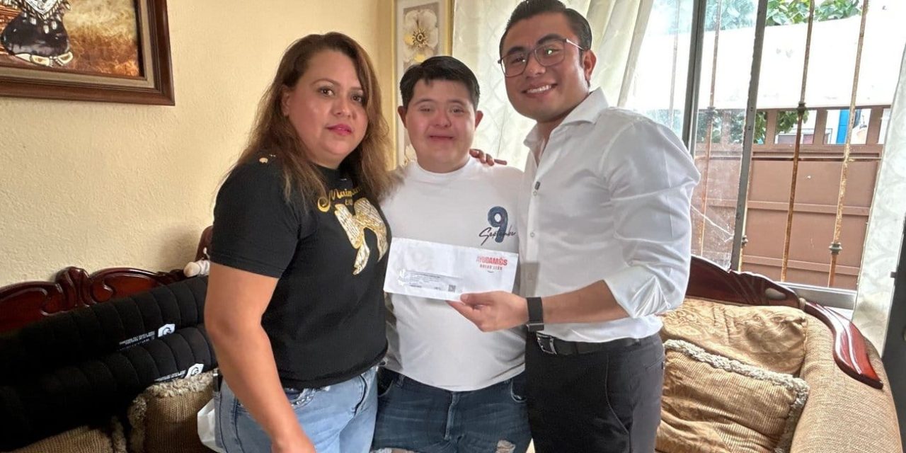 FÉLIX ARRATIA LLEVA APOYO ECONÓMICO Y RESPALDO SOCIAL A MADRE CUIDADORA EN MONTERREY