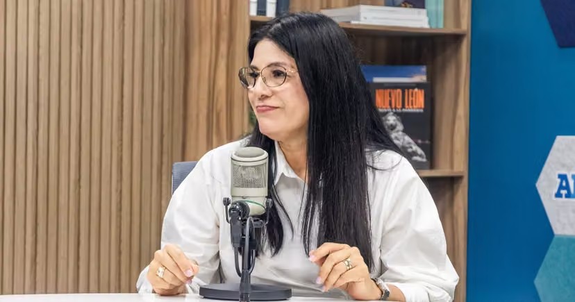 ELIZABETH GALICIA IDENTIFICA MOVILIDAD Y BASURA COMO RETOS PRINCIPALES EN SANTA CATARINA