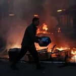 FRANCIA ANUNCIA TOQUES DE QUEDA PARCIALES TRAS DISTURBIOS Y SAQUEOS