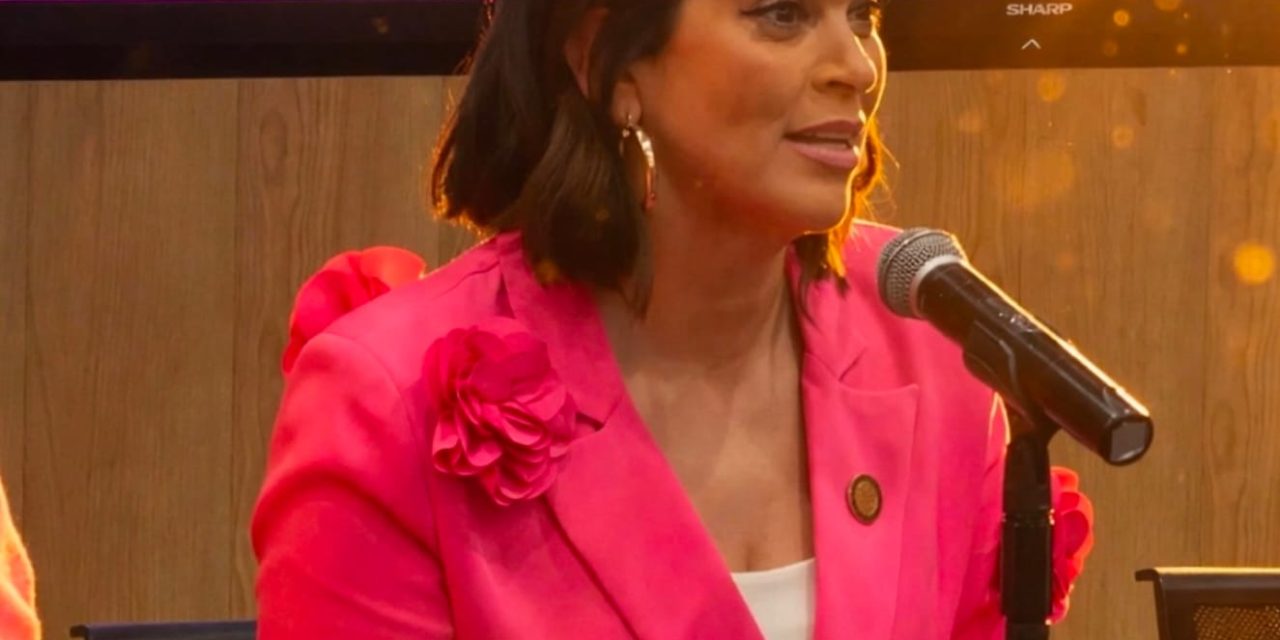 ANITA GONZÁLEZ PARTICIPA EN FORO POR LA PREVENCIÓN DEL CÁNCER DE MAMA