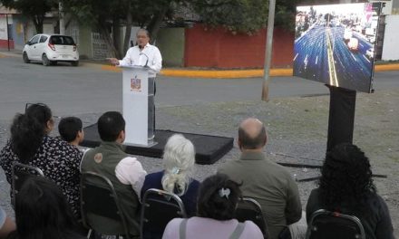 ANDRÉS MIJES ENTREGA REHABILITACIÓN DE PAVIMENTO EN ESCOBEDO Y EXIGE ATENDER FUGAS DE AGUA