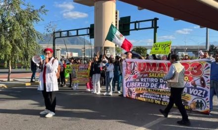 TRABAJADORES DEL IMSS EN NL EXIGEN AUMENTO SALARIAL DEL 10%