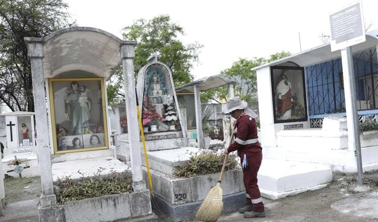 ANDRÉS MIJES Y JOSÉ ANTONIO QUIROGA REFUERZAN LIMPIEZA Y SEGURIDAD EN PANTEONES DE ESCOBEDO