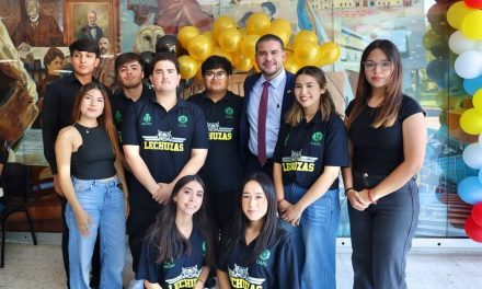 DAVID CASTILLO FOMENTA LA FORMACIÓN ACADÉMICA CON LA FERIA JURÍDICA DE FACDYC-UANL