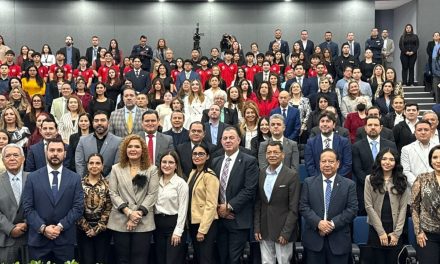 DAVID CASTILLO FOMENTA LA FORMACIÓN EN MEDIACIÓN Y CULTURA DE LA PAZ EN FACDYC-UANL