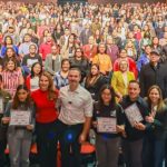 ADRIÁN DE LA GARZA Y GABY OYERVIDES BENEFICIAN A 3 MIL 500 PERSONAS CON CURSOS DE MANEJO GRATUITOS