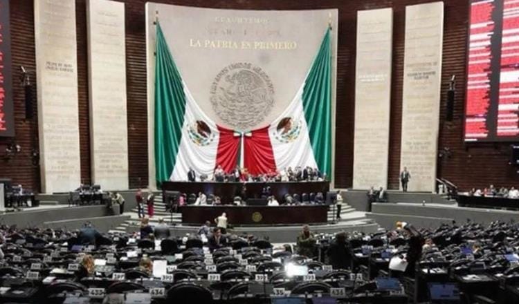 DIPUTADOS PONEN SOBRE LA MESA RECORTE DE 5 MIL MILLONES AL INE