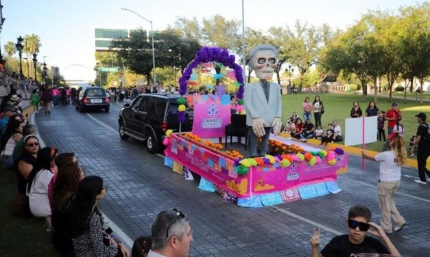 CATRINAS, MÚSICA Y CARROS ALEGÓRICOS: MONTERREY SE PREPARA PARA EL DESFILE DE CALAVERAS