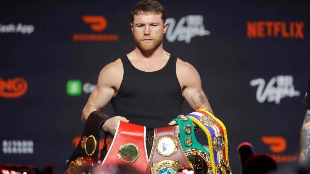 CANELO ÁLVAREZ MANTIENE PELEA POR TÍTULO MUNDIAL EN ARABIA SAUDITA PESE A BOMBARDEOS