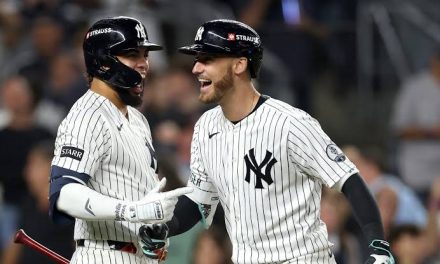 YANKEES BARREN A BOSTON Y AVANZAN A LA SERIE DIVISIONAL