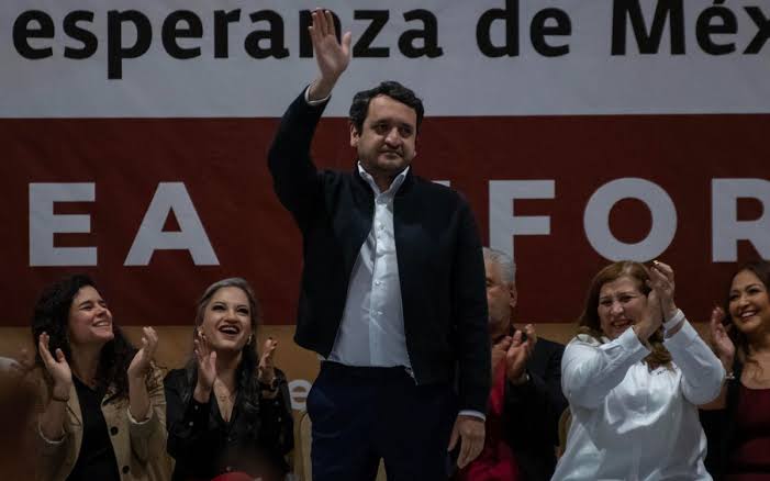 ANDY LÓPEZ BELTRÁN RECIBE RESPALDO EN FESTEJO POR LOS 15 AÑOS DE MORENA