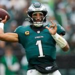JALEN HURTS QUEDA FUERA INDEFINIDAMENTE: DETECTAN COÁGULOS EN SUS PULMONES