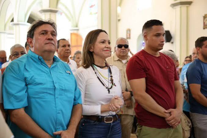 MARÍA CORINA MACHADO REGRESA A VENEZUELA Y REACTIVA EL DEBATE SOBRE LA TRANSICIÓN