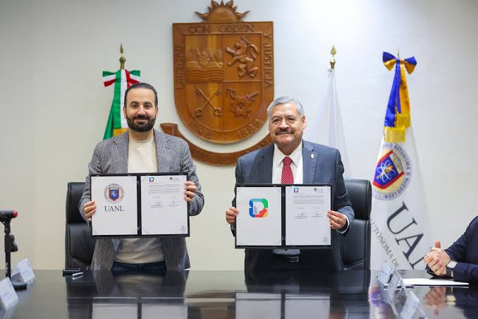 MAURICIO FARAH Y LA UANL IMPULSAN LA PREPARACIÓN ACADÉMICA DE SERVIDORES PÚBLICOS DE SAN PEDRO
