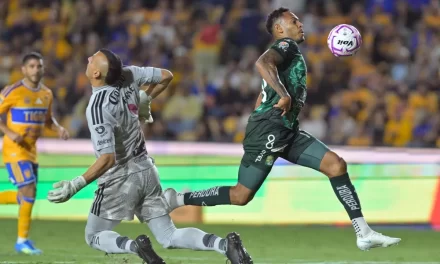 TIGRES SE HUNDE EN CASA: LEÓN GANA 2-0 Y COMPLICA SU CAMINO A LA LIGUILLA