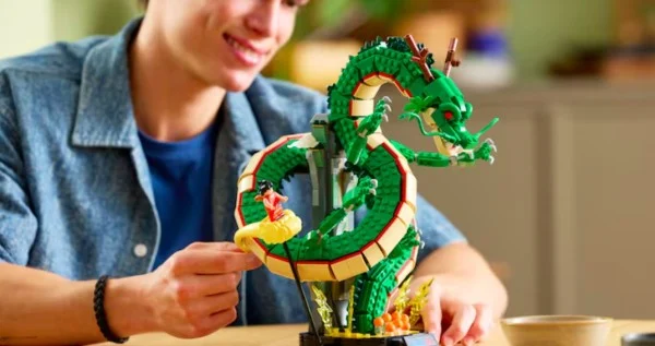 LEGO PRESENTA SU PRIMER SET OFICIAL DE DRAGON BALL